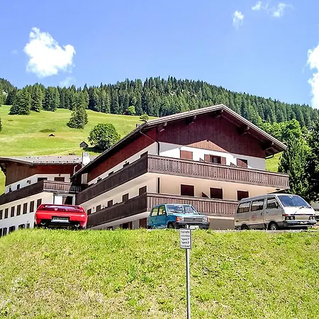 Penia 2-3 By Interhome Апартаменти Канацеї