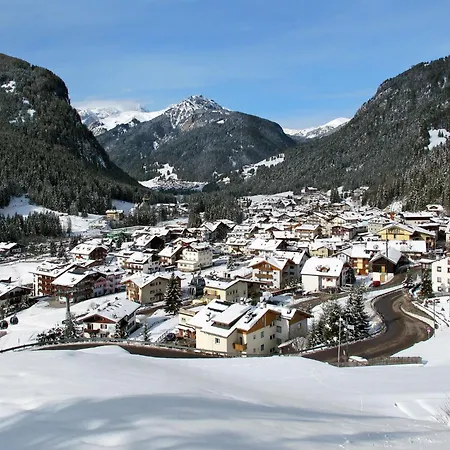 Penia 2-3 By Interhome * Канацеї