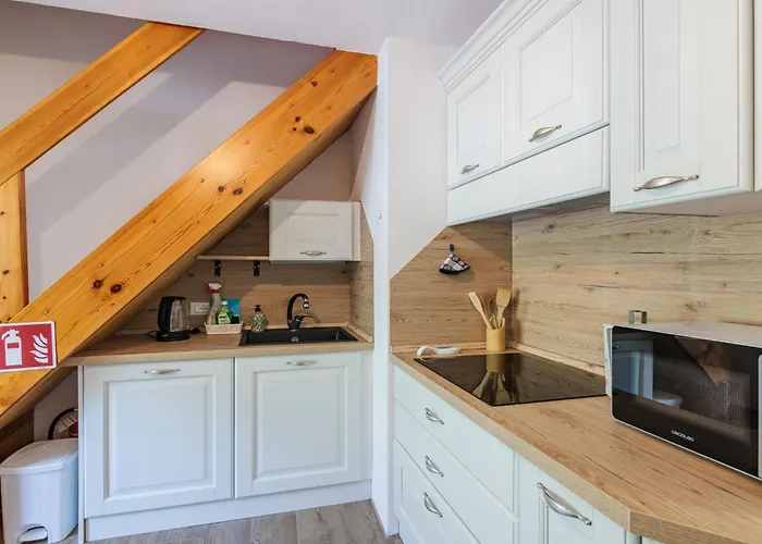 Penia 2-3 By Interhome 卡纳泽伊